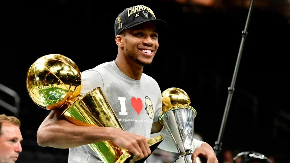 giannis-trophies-1920-210721-1568x882.webp